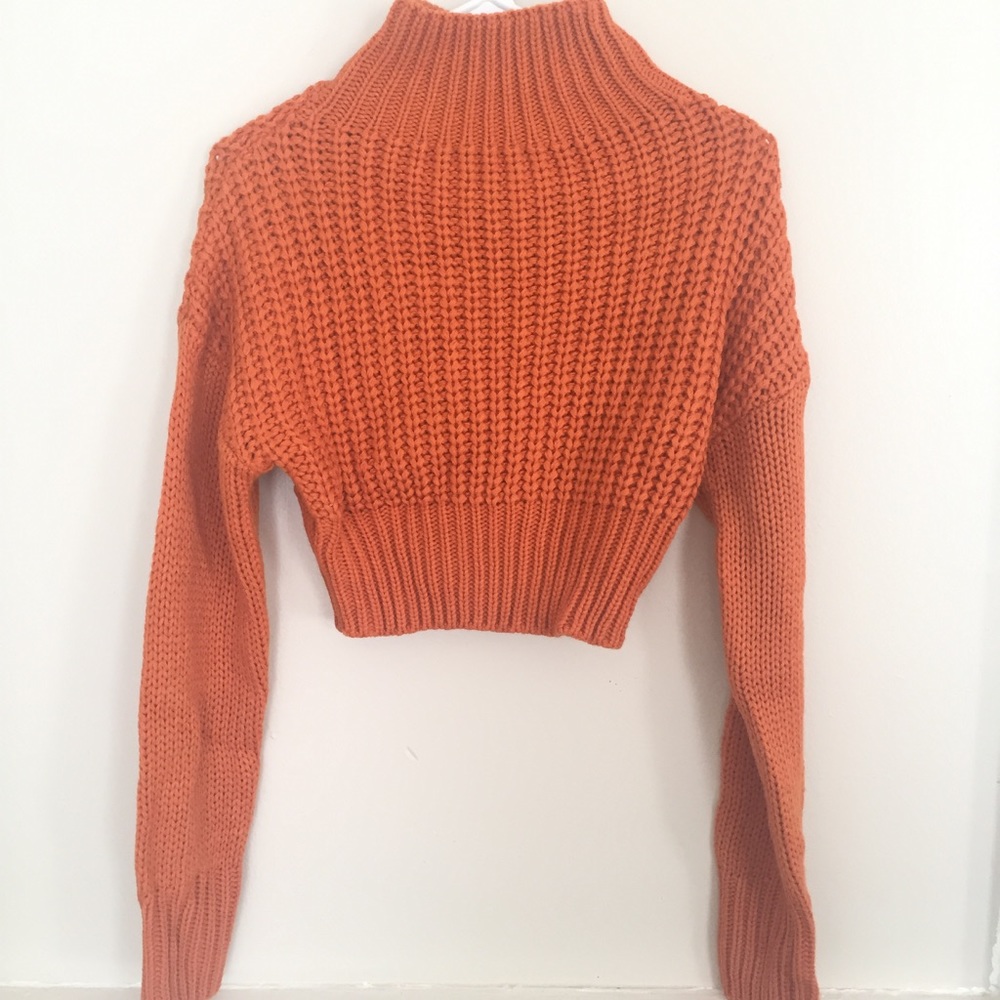 Crop-top High-neck Knit Sweater